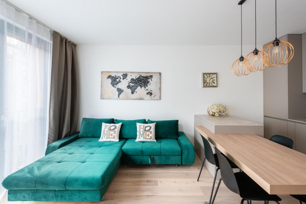 Jay Apartments Praha Bagian luar foto