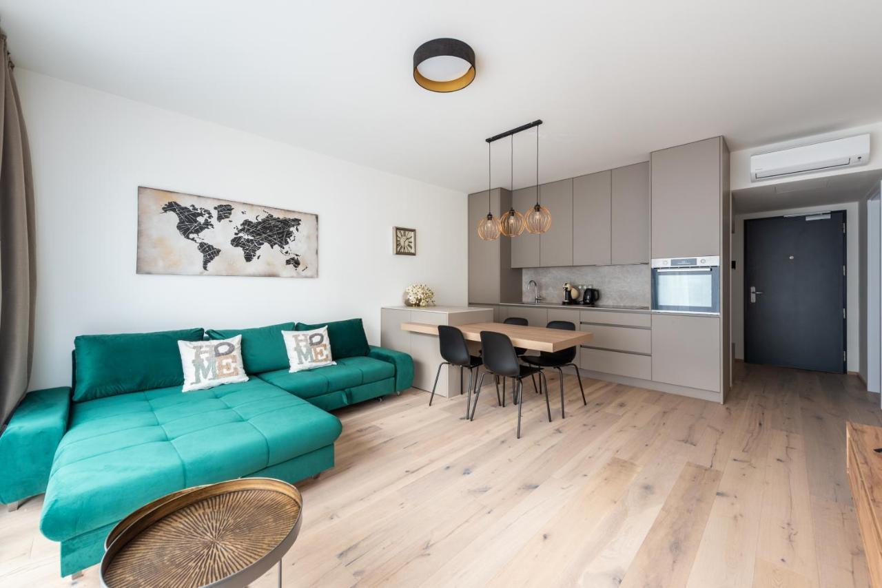 Jay Apartments Praha Bagian luar foto