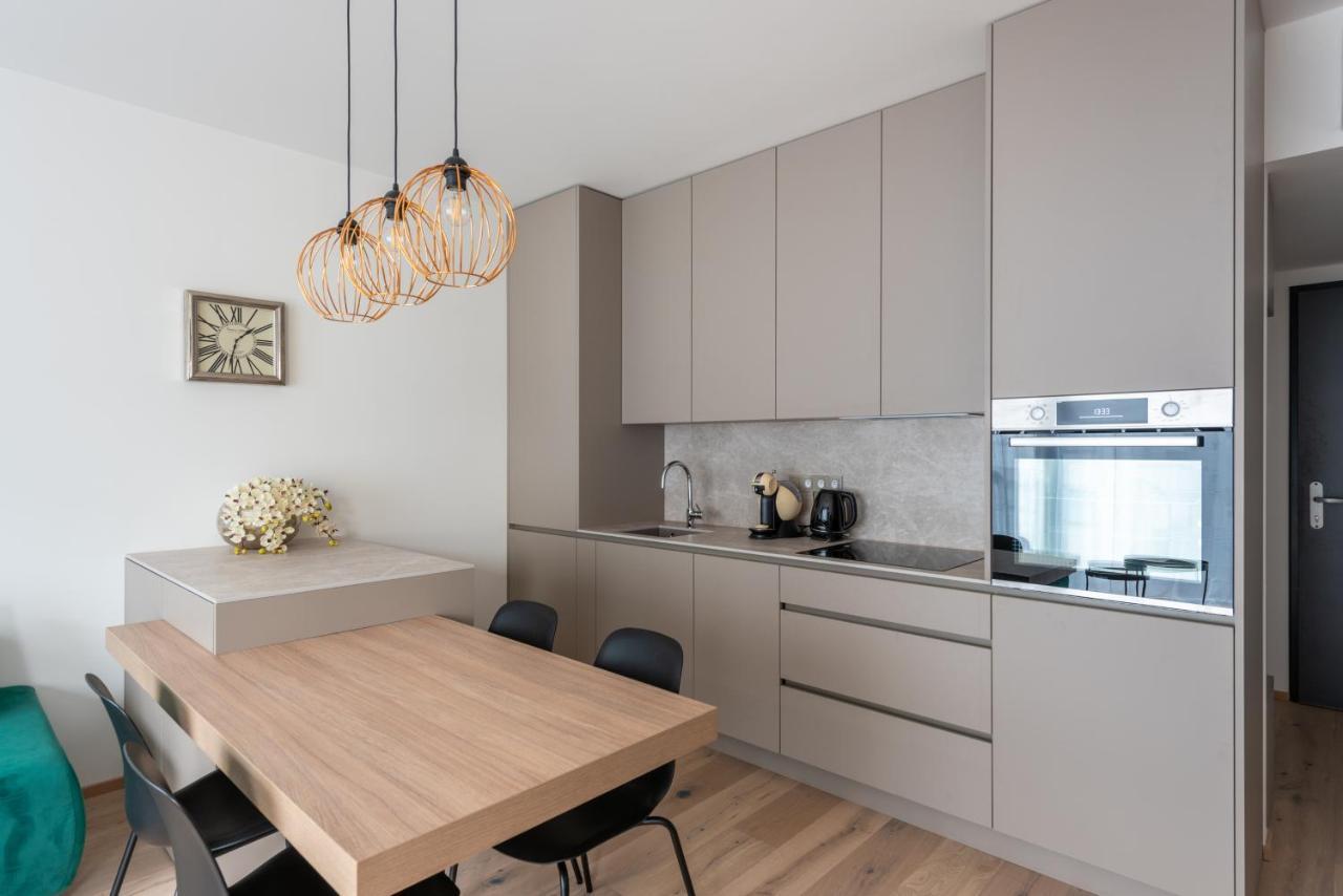 Jay Apartments Praha Bagian luar foto